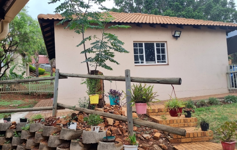 3 Bedroom Property for Sale in Boschdal North West